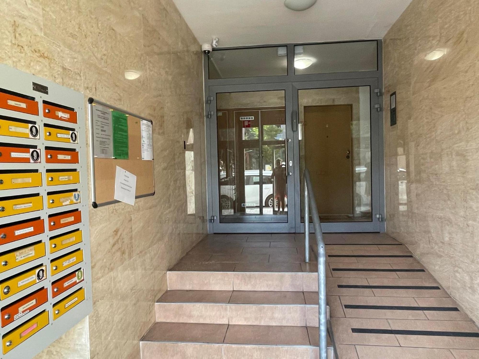 Green City Apartment Budapest - Free Garage, Ac, Balcony, Wi-Fi — Photos 1